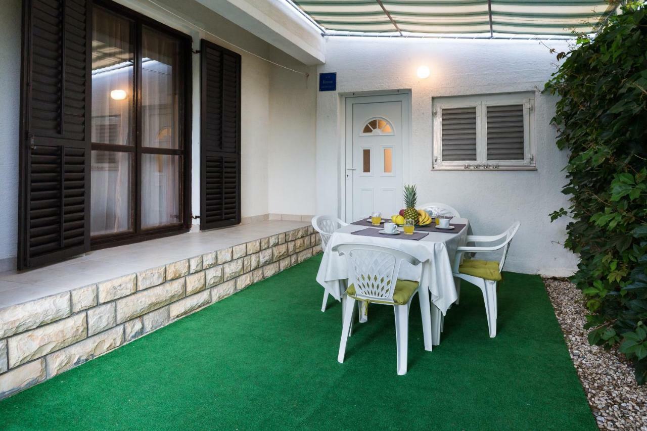 Cozy Apartment Josipa Privlaka  Exterior photo